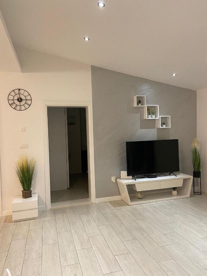 Apartman Mili Baška Voda Exteriér fotografie