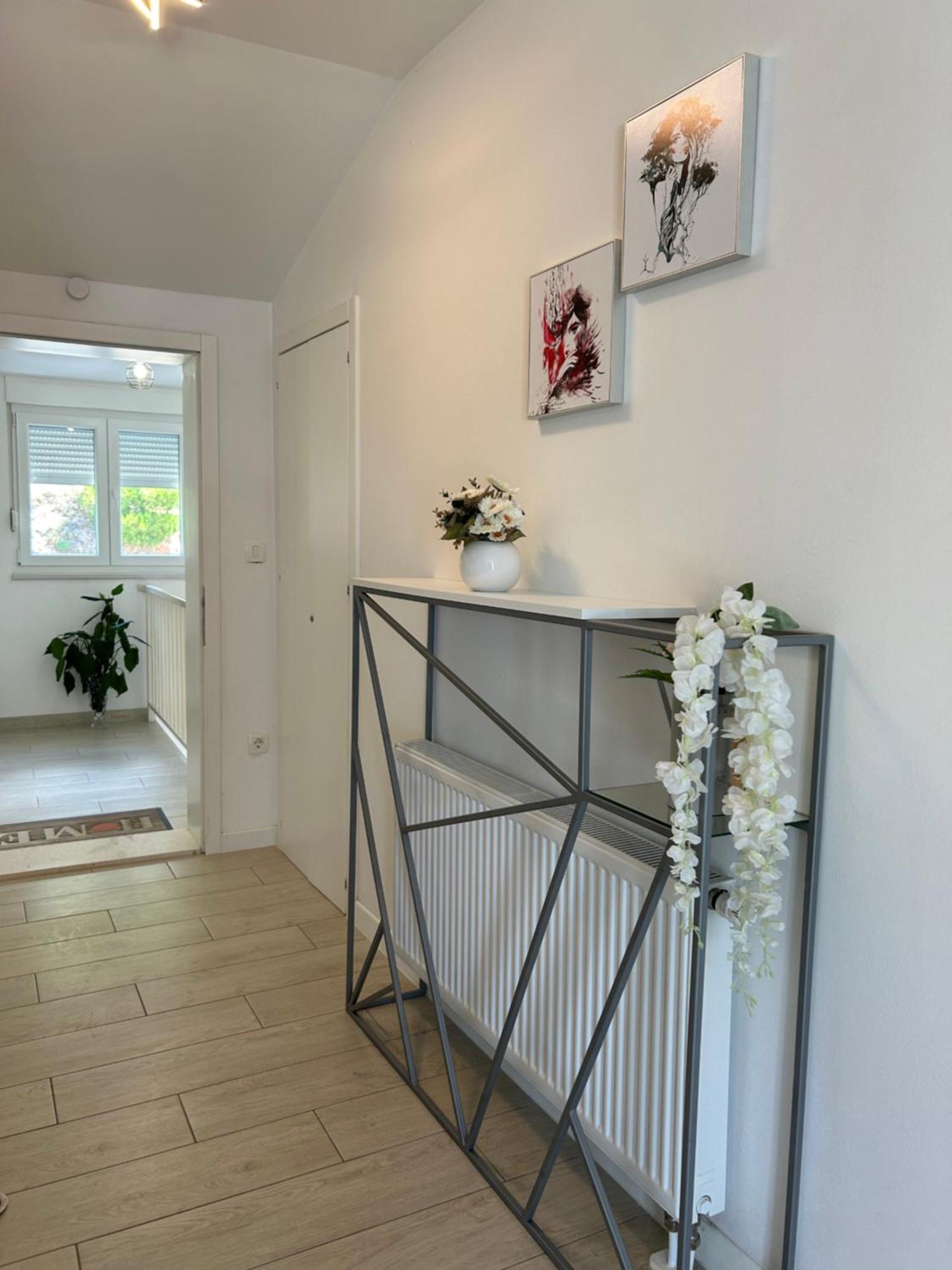 Apartman Mili Baška Voda Exteriér fotografie