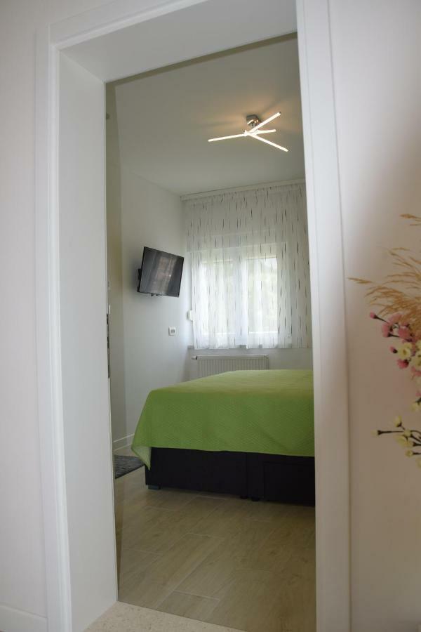 Apartman Mili Baška Voda Exteriér fotografie